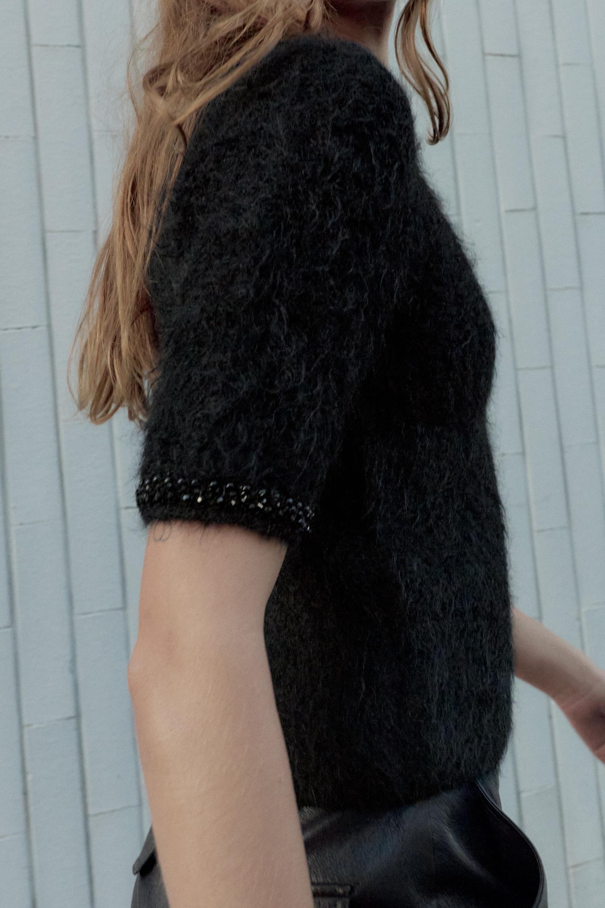 HAUT À MANCHES COURTES AVEC EFFET FANTAISIE BIJOU